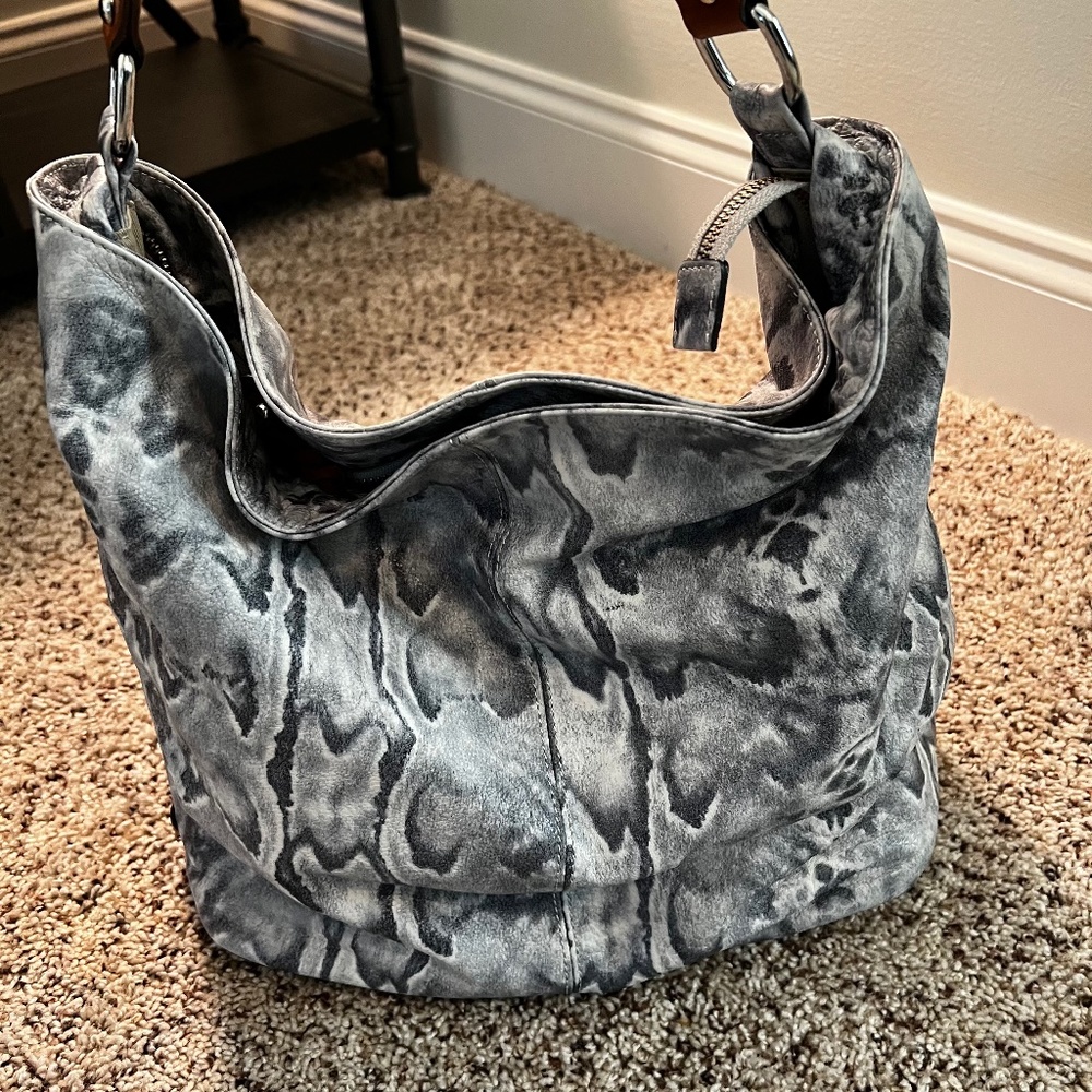 Banana Republic 100% Leather Bag